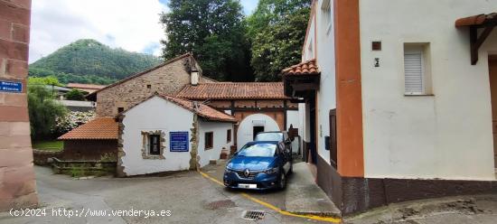 PROPIEDAD CON MUCHAS POSIBILIADADES EN PUENTE VIESGO.- - CANTABRIA