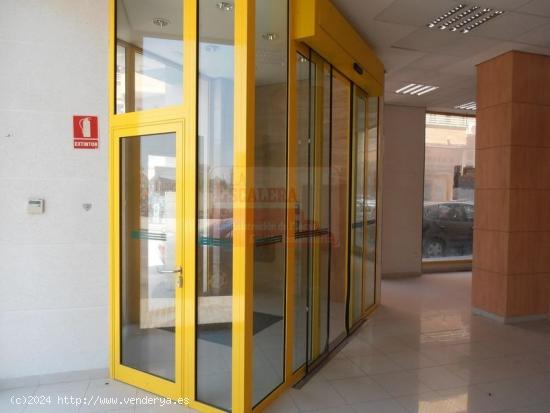 LOCAL COMERCIAL EN ELDA - ALICANTE