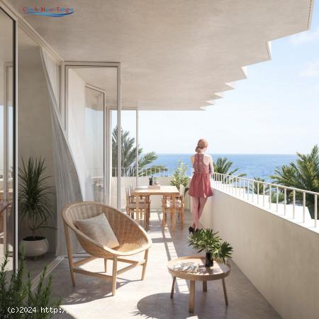 Atico Vistas al mar .  con Solarium .Piscina Com a 60m de la Playa - ALICANTE