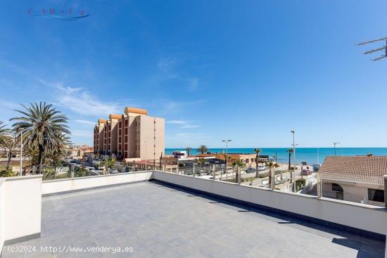 FANTASTICA VILLA MEDITERRANEA A 60 m DE LA PLAYA Y CON VISTAS AL MAR!!! - ALICANTE