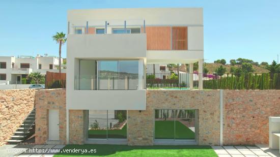  VILLA DE DISEñO MODERNO CON VISTAS AL GOLF - ALICANTE 