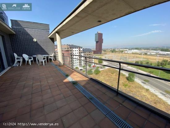 PISO CON TERRAZA EN LA ZONA DE LA ROSALEDA - LEON