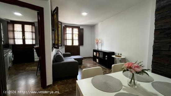 PRECIOSO PISO EN EL CENTRO CON PISCINA 1 DORMITORIO - CORDOBA