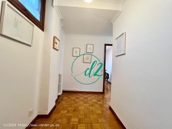 SE VENDE AMPLIO DE PISO DE 4 DORMITORIOS CON BALCÓN PANORÁMICO. REF 1062 - ORENSE