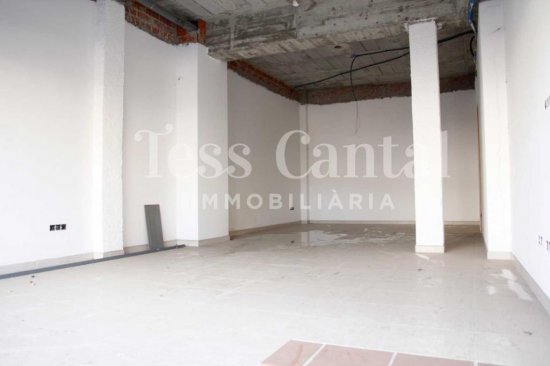 Local comercial en venta  en Sant Celoni - Barcelona