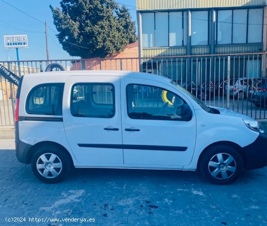 Renault Kangoo combi EMOTION M1AF ENERGY DCI55kW 75CV E6 - Arganda del Rey