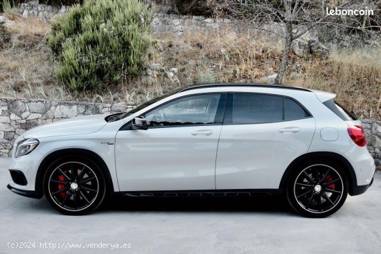 Mercedes GLA 45 AMG 4 MATIC - Barcelona