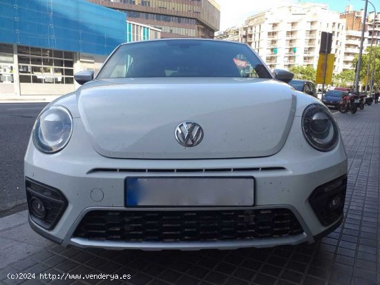 Volkswagen Beetle Cabrio 2.0 TSI DUNE - Barcelona