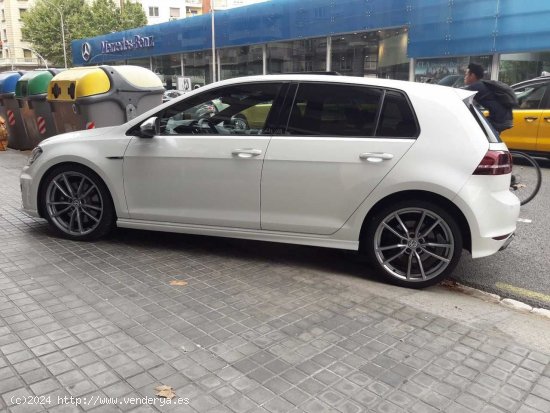 Volkswagen Golf R 4 MOTION DSG - Barcelona