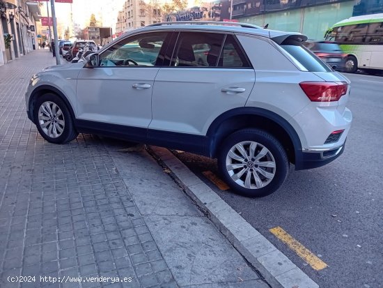 Volkswagen T-Roc 1.5 TSI STYLE - Barcelona