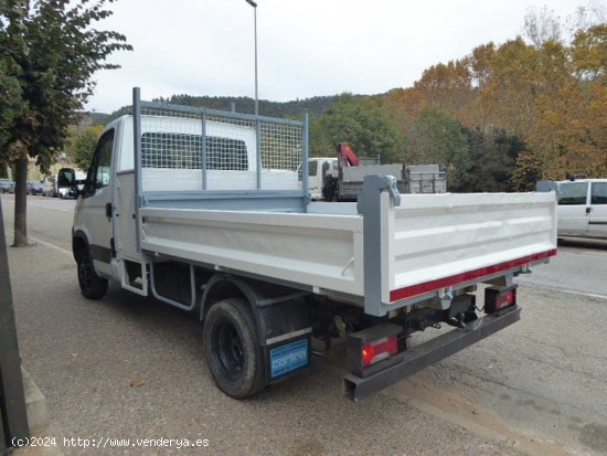 Iveco Daily volquete basculante - Arbúcies