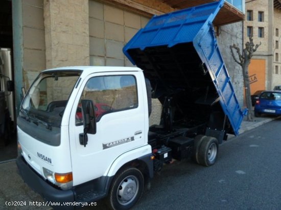 Nissan Cabstar VOLQUETE BASCULANTE/MEIDAS VOLQUETE UTILES:LARGO2,90m x ancho-1,79m. x barandas 50cm.