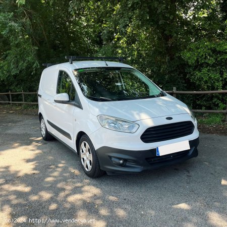  Ford Transit Courier 1.0 ECOBOOST 100CV - Sant Celoni 