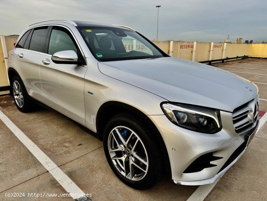  Mercedes Clase GLC 350 e 4MATIC con TECHO PANORÁMICO, AMG LINE... - El Prat de Llobregat 