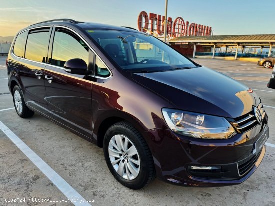 Volkswagen Sharan 2.0 TDi ADVANCE 7 PLAZAS con TECHO SOLAR! - El Prat de Llobregat