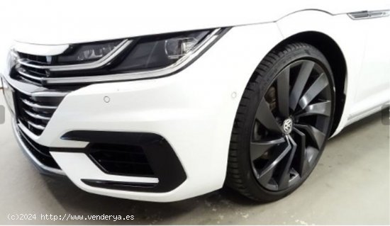 Volkswagen Arteon 2.0 TSI R-LINE 4M DSG - Barcelona