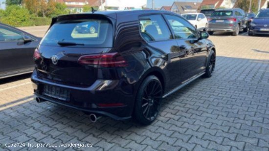 Volkswagen Golf 2.0 TSI GTI Performance - Barcelona