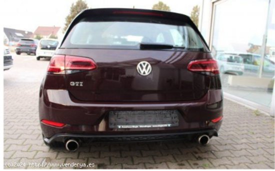 Volkswagen Golf 2.0 TSI GTI Performance - Barcelona