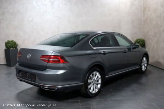 Volkswagen Passat Lim. 2.0 TSI BMT DSG HL - Barcelona