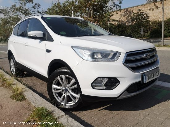 Ford Kuga 1.5 EcoBoost GASOLINA 180 CV 4x4 Trend Automático - Barcelona