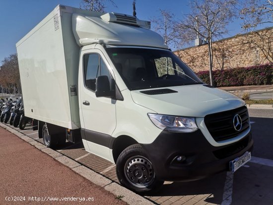 Mercedes Sprinter 516 CDI MEDIO 3.5T MMA3500 FRIGORÍFICO - Barcelona