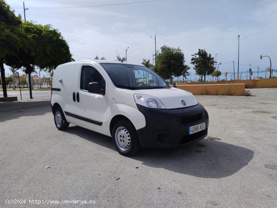 Fiat Fiorino Cargo FIAT Fiorino Cargo Base 1.3 Mjet 80 CV MT5 E6 - Málaga