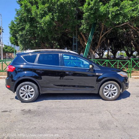 Ford Kuga 2.0 TDCi 140cv 4WD Titanium Powershift - Málaga