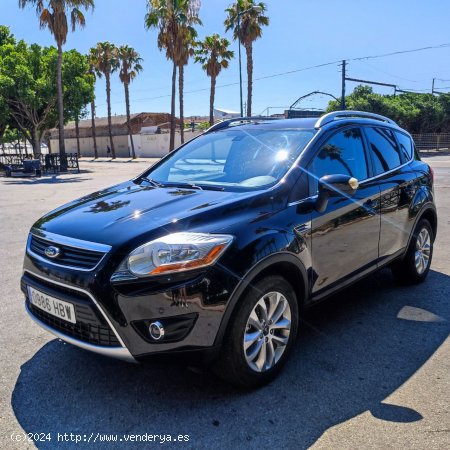 Ford Kuga 2.0 TDCi 140cv 4WD Titanium Powershift - Málaga