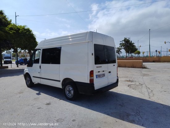 Ford Transit  Minibus y Kombi 280 S COMBI 120CV 6 VELOCIDADES - Málaga