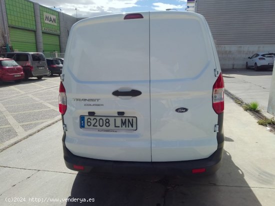 Ford Transit Courier Van 1.5 TDCi 100 CV AÑO 2021 CERTIFICADO DE KILOMETROS Y CARROCERIA - Málaga