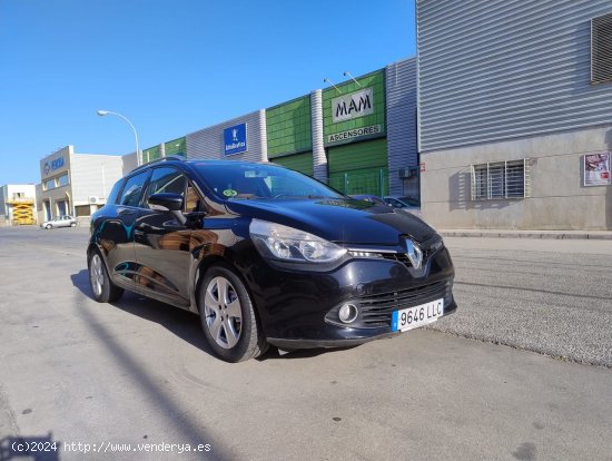  Renault Clio Grand Tour 1.5 DCI LIMITED EDITION 90 CV CERTIFICADO DE KILOMETROS Y CARROCERIA - Mála 