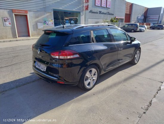 Renault Clio Grand Tour 1.5 DCI LIMITED EDITION 90 CV CERTIFICADO DE KILOMETROS Y CARROCERIA - Mála