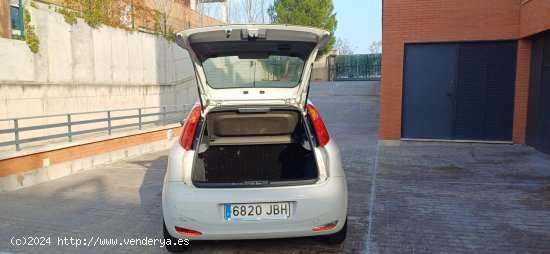 Fiat Punto 1.3 POP MULTIJET 5P - Madrid