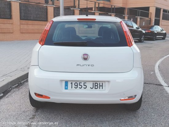 Fiat Punto 1.3 MULTIJET POP - Madrid