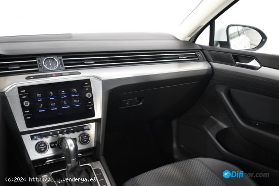 Volkswagen Passat 1.6TDI EDITION DSG7 120CV - Molins de Rei