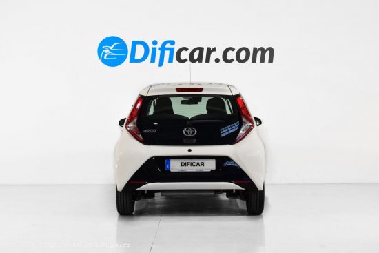 Toyota Aygo X-Play 1.0 70CV 5p - Molins de Rei