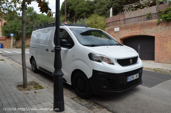 Peugeot Expert FURGÓN PRO 1.6 BLUEHDI 115CV S&S  STANDARD / BACA PROFESIONAL / ESTANTERÁS TALLER B