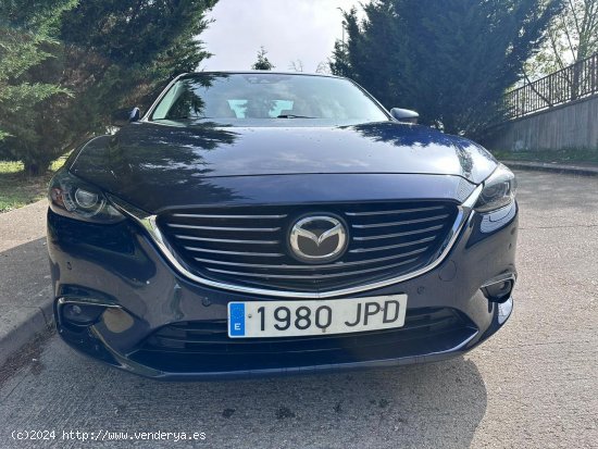 Mazda 6 2.2 d at  Premium luxury - Burgos