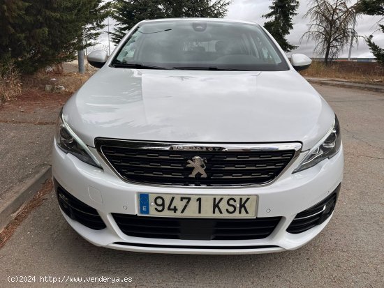 Peugeot 308 1.2 puretech 130 tech edition - Burgos