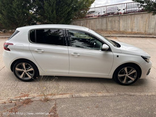 Peugeot 308 1.2 puretech 130 tech edition - Burgos