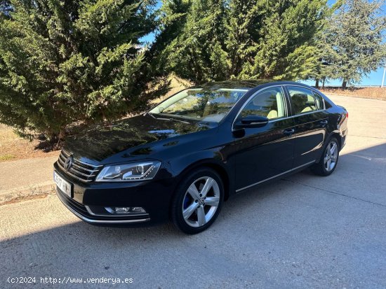 Volkswagen Passat 2.0 TDI Highline - Burgos