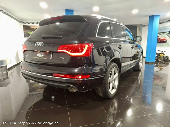 Audi Q7 3.0tdi s-line 7 plazas - Sentmenat