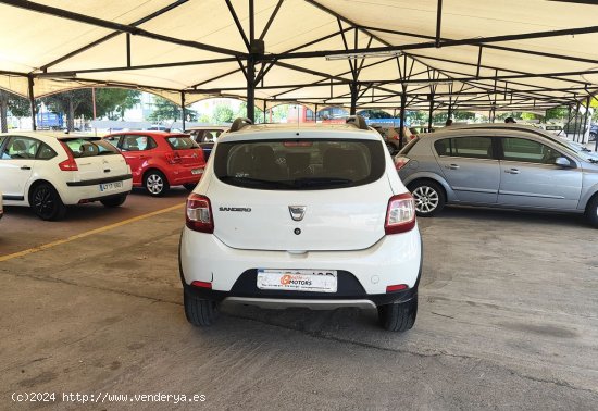 Dacia Sandero Stepway DCI 90 EU6 - Cornella de Terri