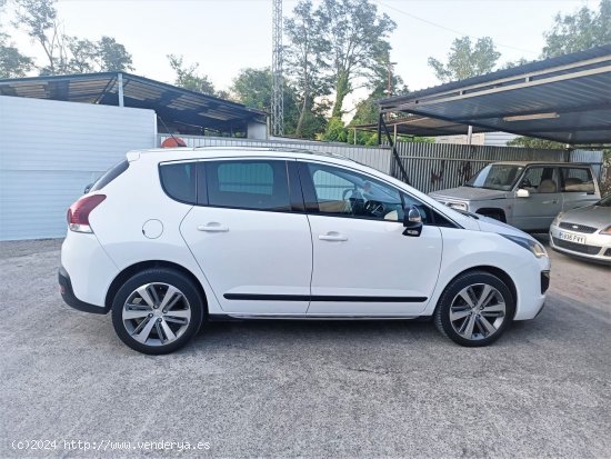 Peugeot 3008 allure 1.2 pure tech 130ss - Cornella de Terri