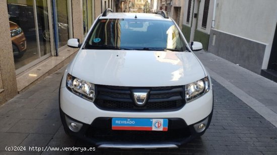 Dacia Sandero Stepway Línea Etiq. medioambiental verde C Euro 6  61.000 Km. - Barcelona