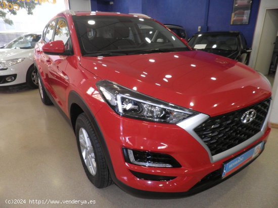 Hyundai Tucson 1.6 ESSENCE 2WD sólo 16.000 Km Etiq. Medioambiental verde C Euro 6 - Barcelona