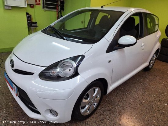 Toyota Aygo 1.0 Etiq. medioambiental verde C - Barcelona