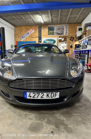 Aston martin DB9 Touchtronic - ROSES