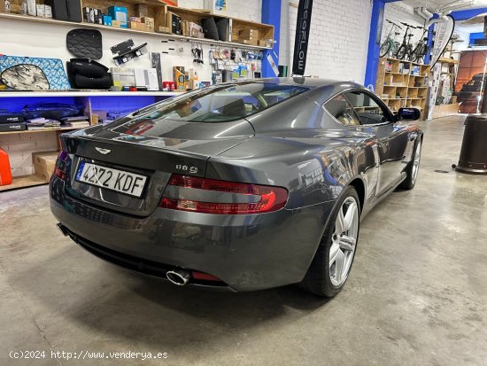 Aston martin DB9 Touchtronic - ROSES