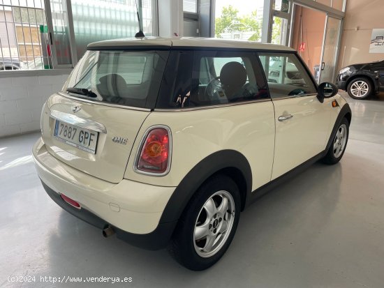 MINI One 1.4i - Reus